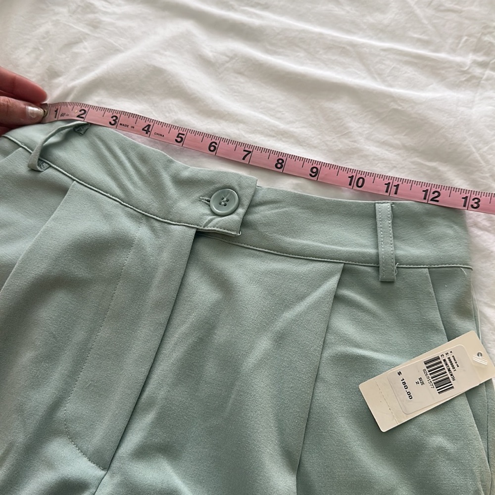 ENA PELLY JOLIE SUITING SHORT IN MINT - Picture 4 of 4